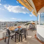 Апартаменты Prestige Flat Sea View By Holidays