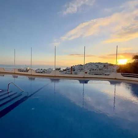 Prestige Flat By Holidays Apartment *