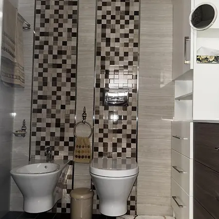 Prestige Flat By Holidays Apartment