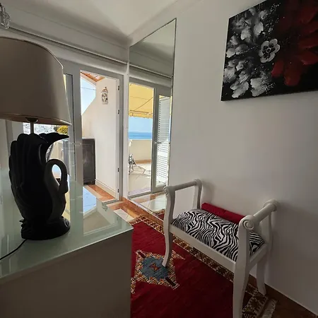 Prestige Flat By Holidays דירה *