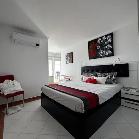 Prestige Flat By Holidays Apartment