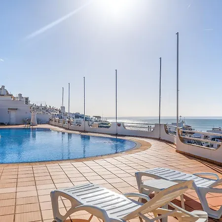 Prestige Flat Sea View By Holidays Apartmán